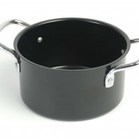 CC2001 Bean and Sauce Pot - Product on White