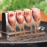 CC3123 Bacon Grilling Rack - Styled