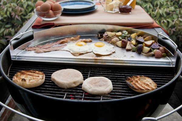 CC3509 Pro Grill Griddle - Styled