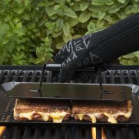 CC5140 Grilled Cheese Press - Styled