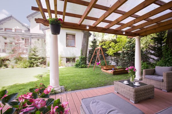 Five Signs the Outdoor Living Room Is Catching On