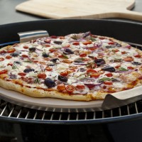 PC0004 Round Pizza Stone w/ Solid Tray - Styled