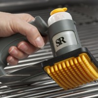 SR8131 Grilling Grate Oiler Brush - Styled